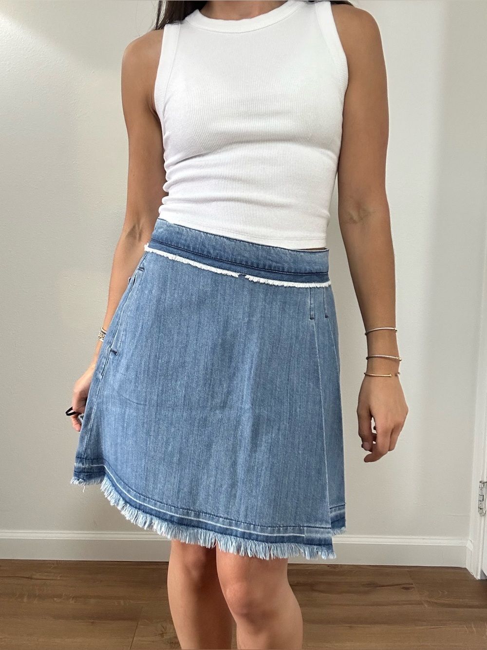 Ei8ht Dreams Light Wash Blue Denim Asymmetric Mini Skirt Fringe Hem Size M